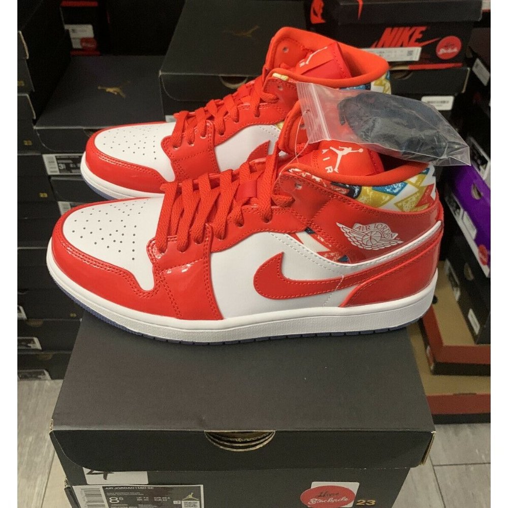Nike Air Jordan 1 Mid SE Barcelona Sweater Chile Red Patent Shoes DC7294-600 - Picture 2 of 5